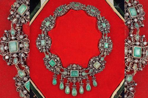 Collar