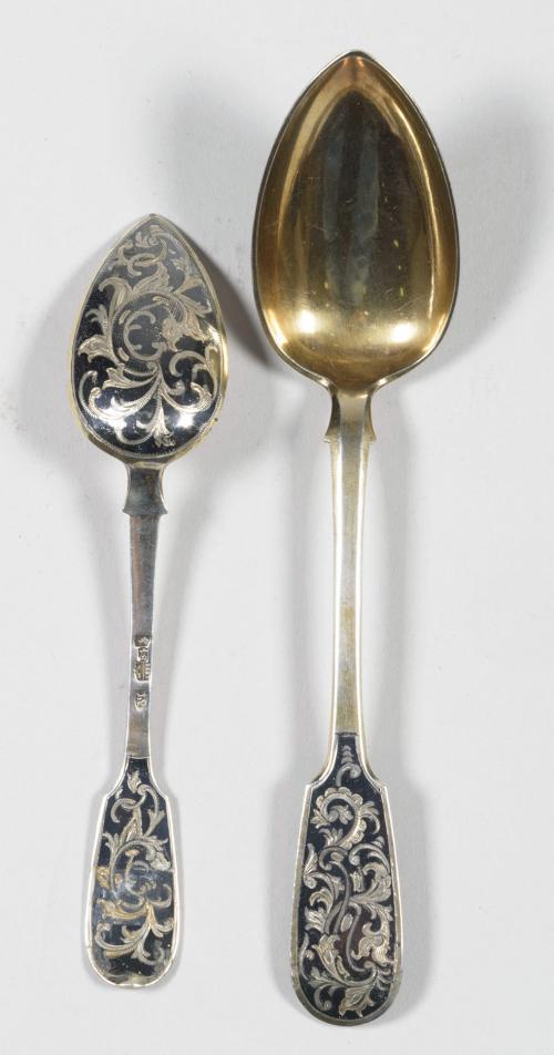 DOS  DE CUCHARAS RUSAS  EN PLATA , SIGLO XIX