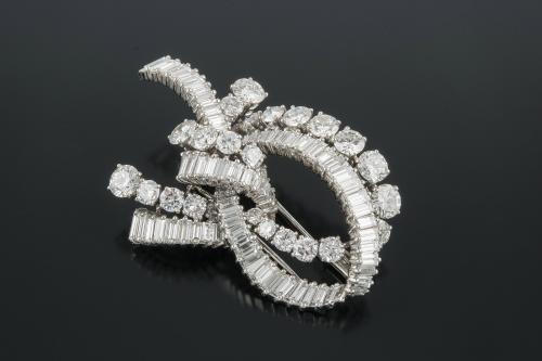 Broche