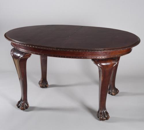 MESA DE COMEDOR ESTILO CHIPPENDALE