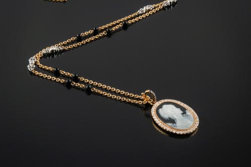 Colgante con cadena