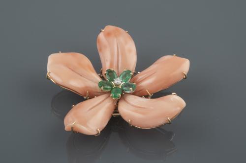 Broche