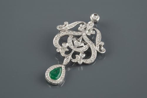 Broche