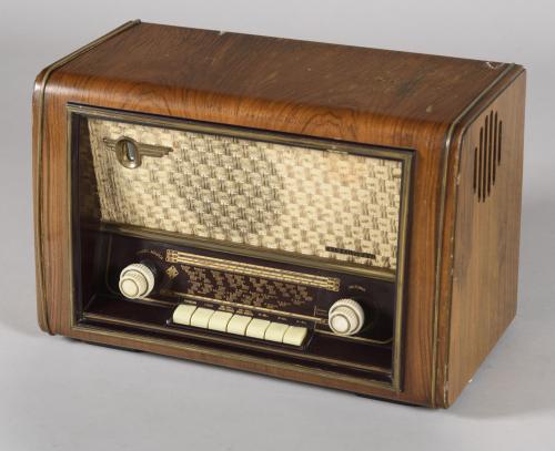 RADIO TELEFUNKEN ALLEGRETTO A-4167-3D