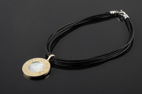 Colgante con cadena