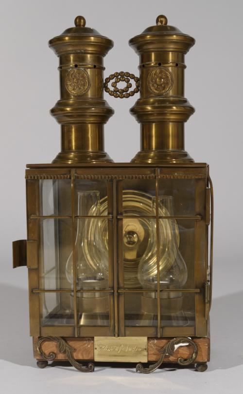 FAROL DE BARCO INGLES