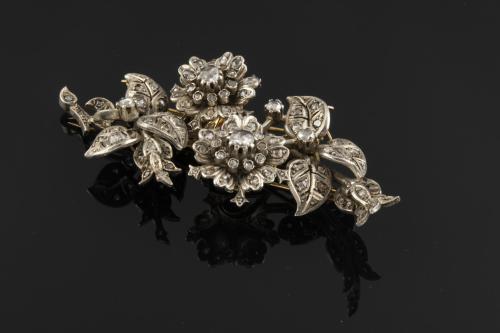 Broche