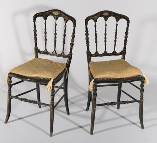 PAREJA DE SILLAS DE BAILE ISABELINAS