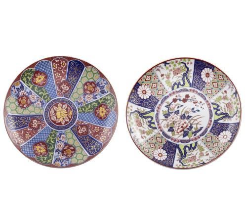PAREJA DE PLATOS DECORATIVOS IMARI. JAPÓN, S. XX.