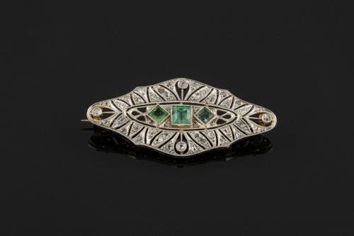 Broche