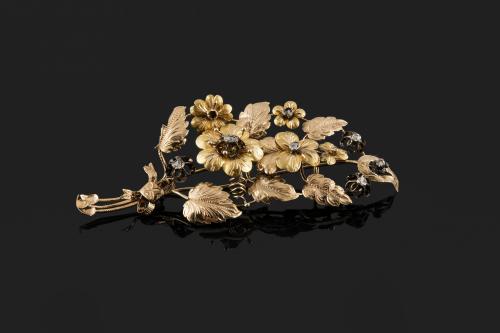 Broche