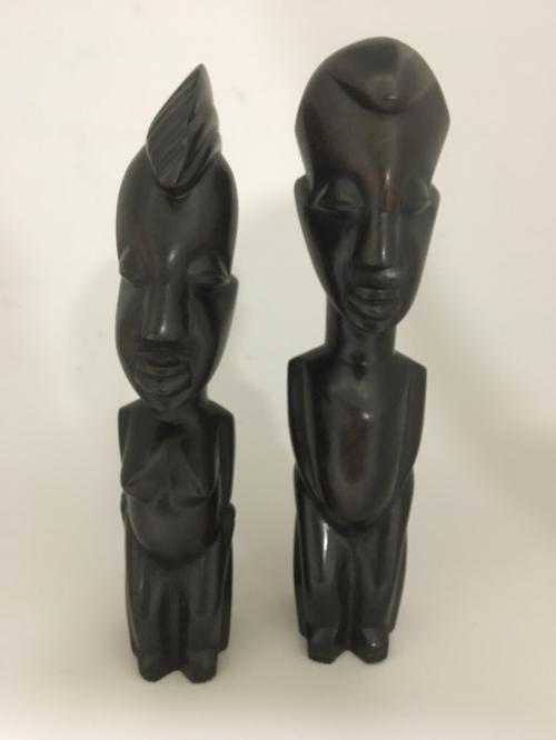Dos figuras antropomorfas