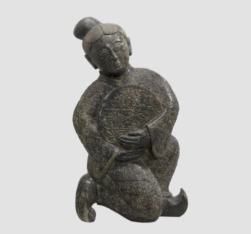 GUANYIN SEDENTE TALLADA EN JADE. CHINA, S. XX