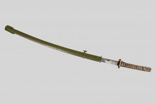 KATANA DE ACERO DE CARBONO CON INSCRIPCIÓN, MANGO DE BRONCE