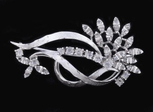 Broche