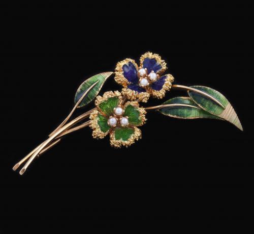 Broche