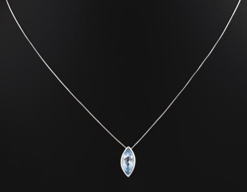 Colgante con cadena