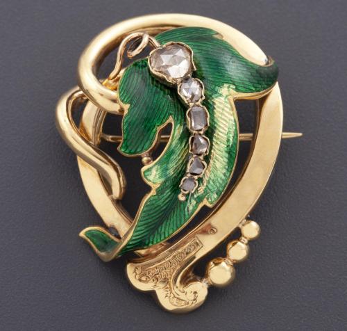 Broche