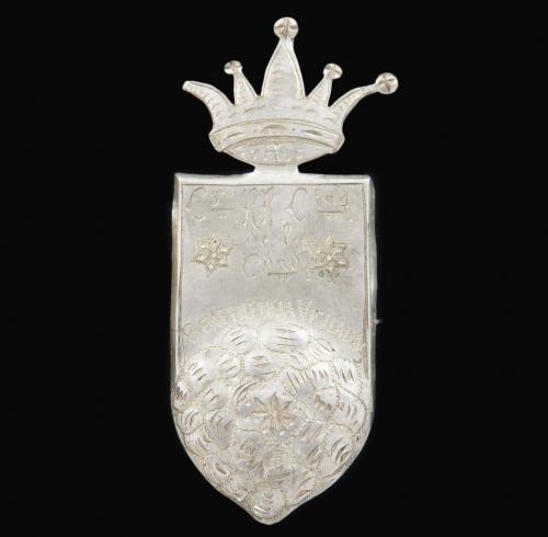 Broche