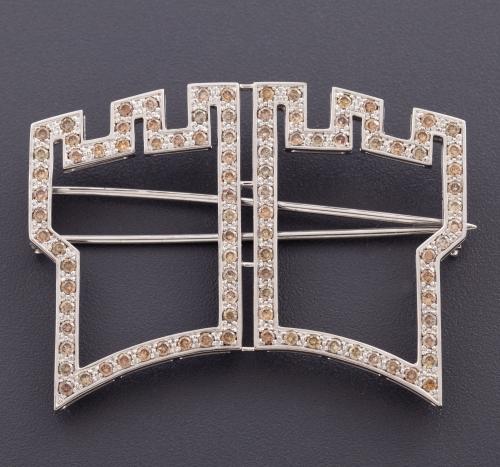 Broche