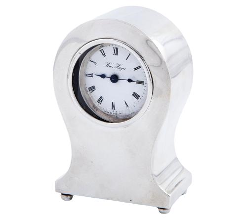 RELOJ DE SOBREMESA EN PLATA DE LEY INGLESA, CUERDA MANUAL,