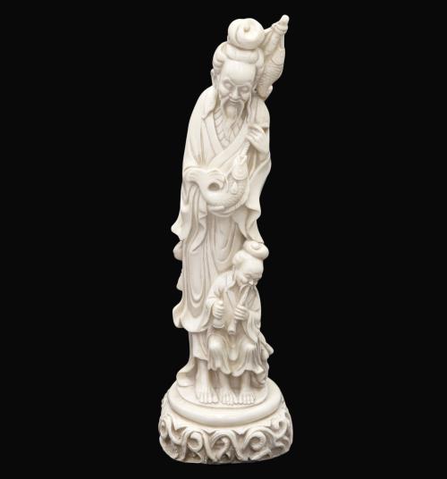 FIGURA DE SABIO Y PESCADOR DE PASTA INGLESA.