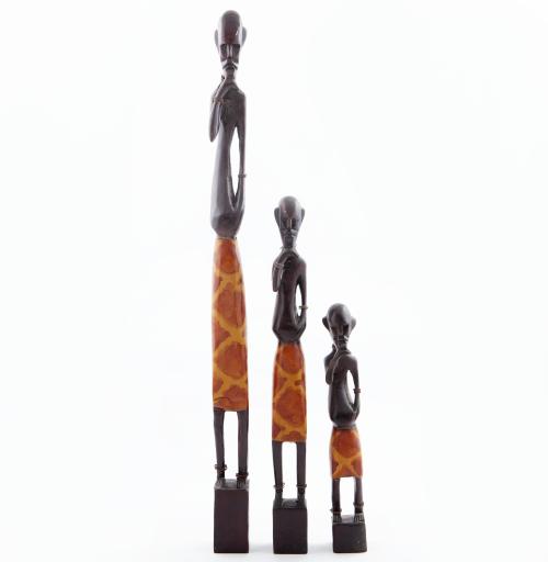 CONJUNTO DE TRES FIGURAS DE ETNIAS 