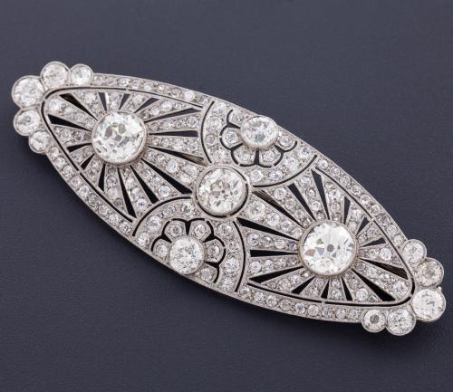 Broche