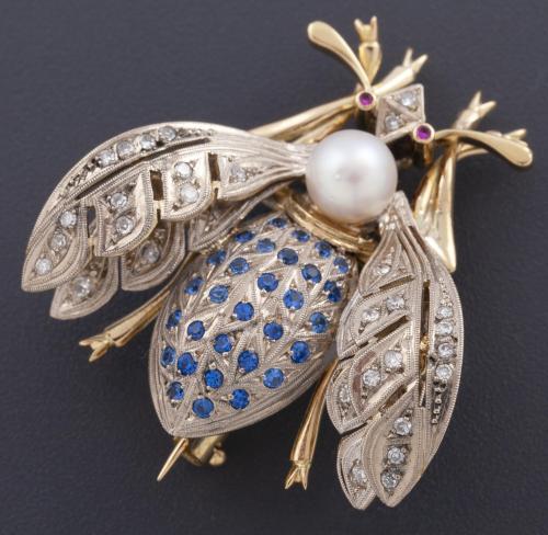 Broche