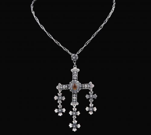 Colgante con cadena