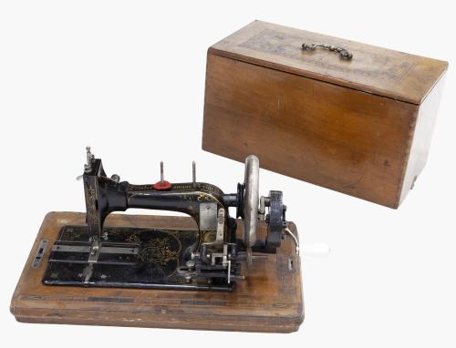 MAQUINA DE COSER FRISTER ROSSMANN