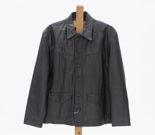 CHAQUETA DE HOMBRE EN CUERO NEGRO