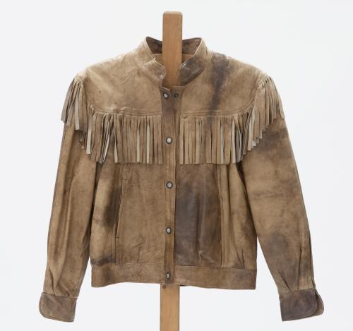 CAZADORA DE MUJER EN CUERO COLOR  CAMEL EFECTO ENVEJECIDO
