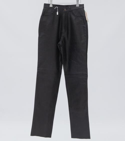 PANTALÓN DE MUJER EN CUERO COLOR NEGRO