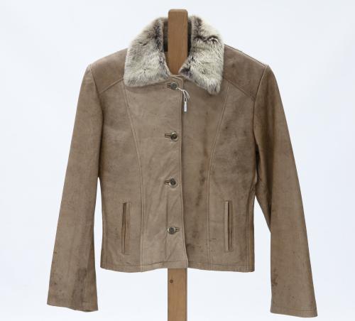 CHAQUETA DE MUJER EN CUERO COLOR CAMEL EFECTO ENVEJECIDO