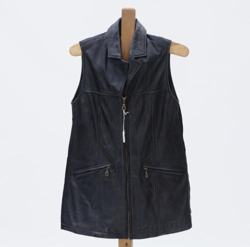 CHALECO DE MUJER EN CUERO NEGRO
