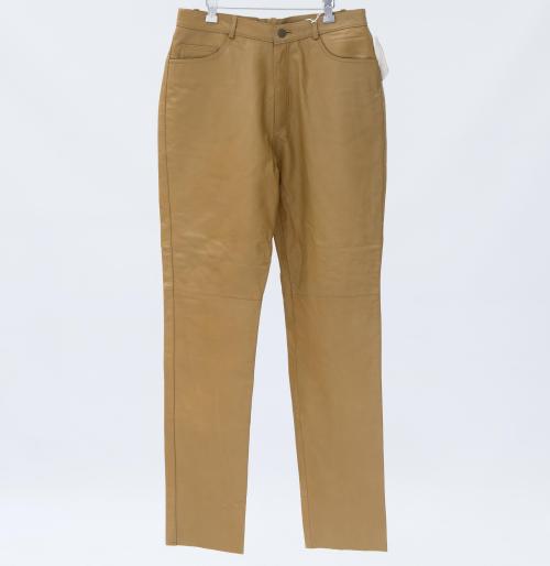 PANTALÓN DE MUJER EN CUERO COLOR MOSTAZA