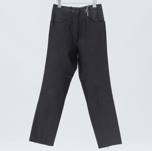 PANTALÓN DE MUJER EN CUERO NEGRO