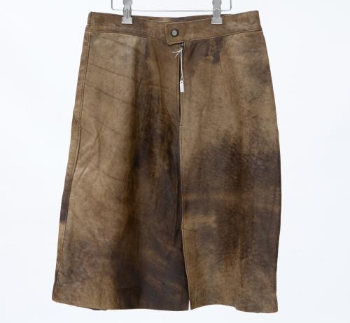 FALDA DE MUJER EN CUERO COLOR CAMEL EFECTO ENVEJECIDO