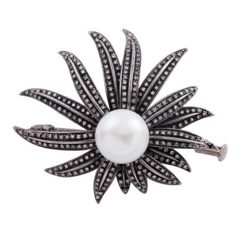 Broche