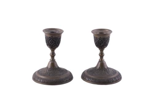PAREJA DE CANDELEROS EN COBRE (S.XVIII)