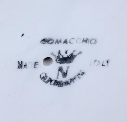 CENTRO DE MESA CON TAPA EN PORCELANA ITALIANA DE COMACCHIO-