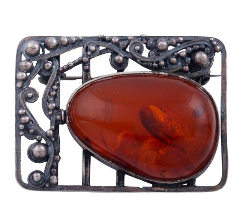 Broche