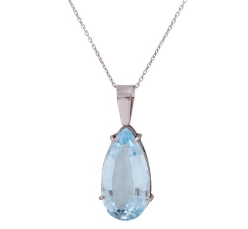 Colgante con cadena
