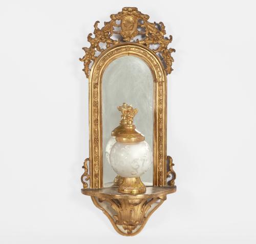 CORNUCOPIA ISABELINA EN MADERA TALLADA Y DORADA. CA.1900