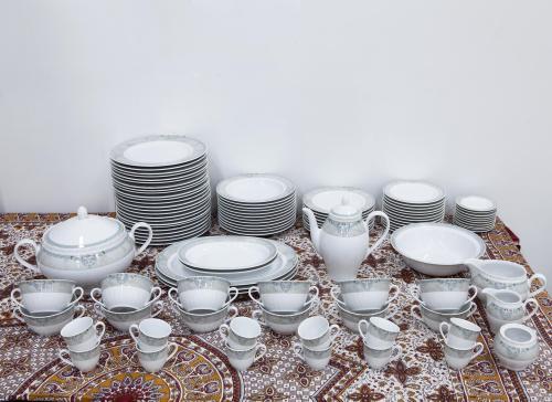 VAJILLA EN PORCELANA ALEMANA WINTERLING