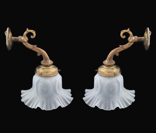 PAREJA DE APLIQUES CON TULIPAS