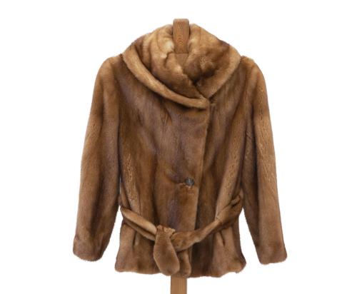 CHAQUETA EN VISÓN CLARO