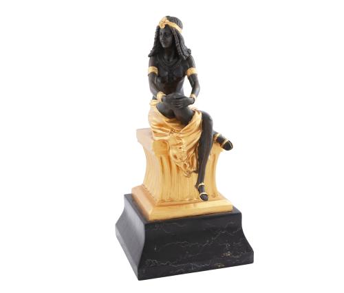 "PRINCESA EGIPCIA SENTADA"