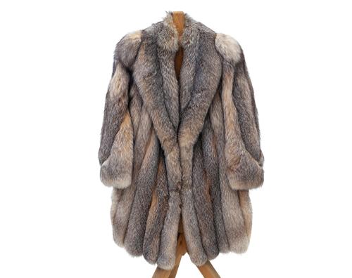 ABRIGO LARGO EN PIEL DE ZORRO